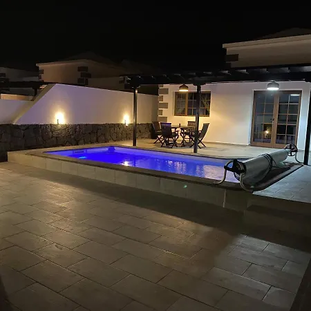 Вилла Stunning Arabella - Heated Pool - Bbq - Amazing Terrace - *