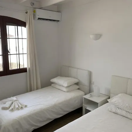 Stunning Arabella - Heated Pool - Bbq - Amazing Terrace -