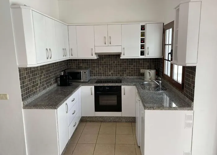 Stunning Arabella - Heated Pool - Bbq - Amazing Terrace - Playa Blanca