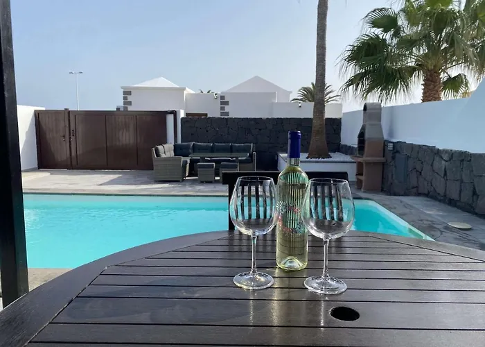 Stunning Arabella - Heated Pool - Bbq - Amazing Terrace - Villa